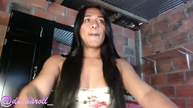 Snapshot of _Diviine_karoll_ chatting on 09-13-25, 06:18 Diviine karoll online show from 09-13-25, 06:18
