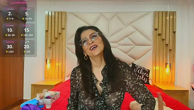 Snapshot of allie_pearl chatting on 10-07-25, 12:02 allie pearl online show from 10-07-25, 12:02