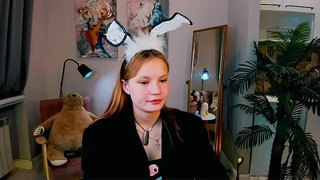 Snapshot of Ginger_Emma chatting on 09-13-25, 09:03 Ginger Emma online show from 09-13-25, 09:03