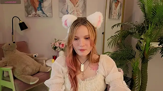 Snapshot of Ginger_Emma chatting on 09-26-25, 03:38 Ginger Emma online show from 09-26-25, 03:38