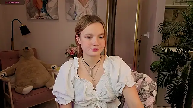 Snapshot of Ginger_Emma chatting on 10-02-25, 08:38 Ginger Emma online show from 10-02-25, 08:38