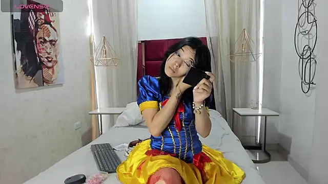 Cloe Miiller  online show from 10-06-25, 01:41