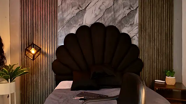 AlahyaPalmerR online show from 10-28-25, 04:16