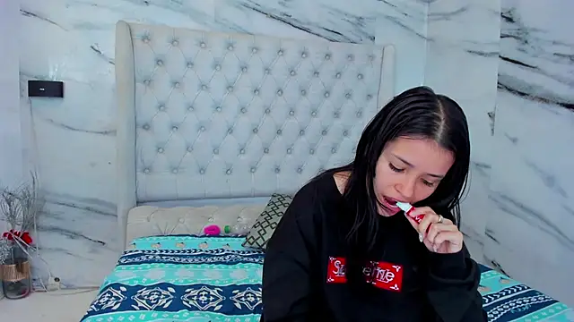 Ari and Storm online show from 11-19-25, 02:28