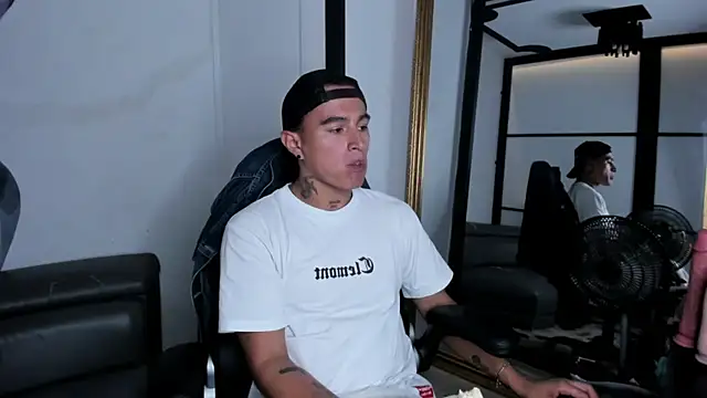 LiamDeep online show from 10-08-25, 08:17