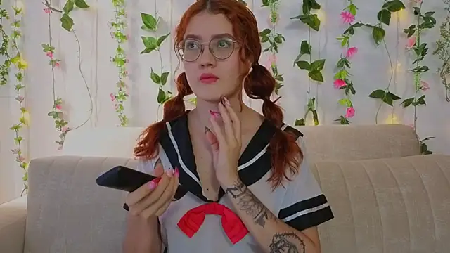 MiaWinxxx online show from 09-10-25, 08:09