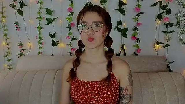 MiaWinxxx online show from 09-24-25, 08:45