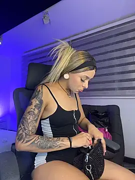 SkyThompson online show from 11-13-25, 05:17