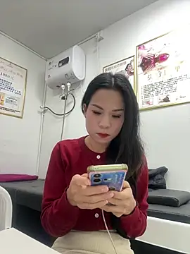 Baby-mmm online show from 11-28-25, 11:46