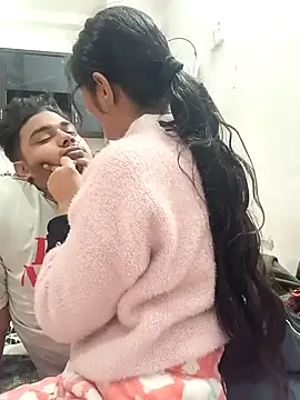 romantic couple1 online show from 12-19-25, 12:50