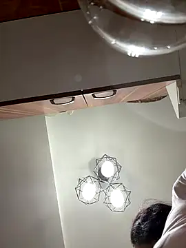 Snapshot of PrincessYYara chatting on 10-17-25, 04:04 PrincessYYara online show from 10-17-25, 04:04