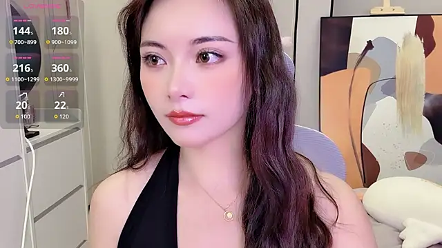 Snapshot of L-xI668 chatting on 10-24-25, 07:16 L-xI668 online show from 10-24-25, 07:16