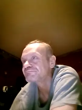 Snapshot of Kuba_Gd chatting on 10-25-25, 08:22 Kuba Gd online show from 10-25-25, 08:22