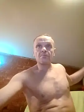 Snapshot of Kuba_Gd chatting on 12-19-25, 04:52 Kuba Gd online show from 12-19-25, 04:52