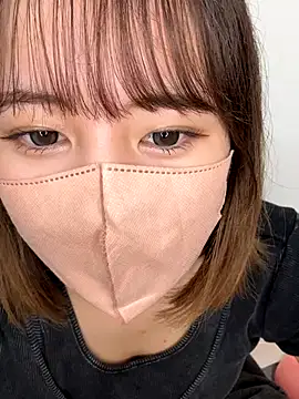 Snapshot of CocoaMilk18 chatting on 09-12-25, 02:39 CocoaMilk18 online show from 09-12-25, 02:39