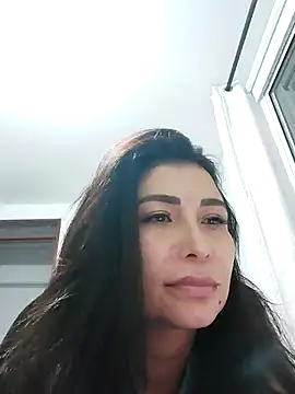 mia mancinii online show from 11-20-25, 09:47