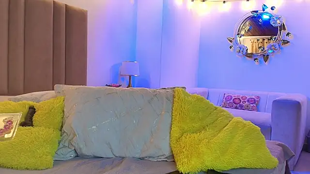 camilo nom online show from 10-09-25, 04:21