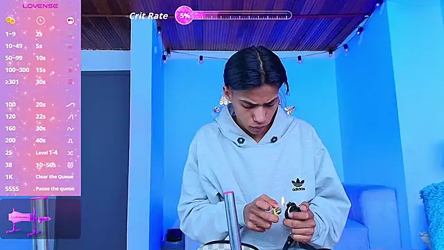 camilo nom online show from 11-08-25, 04:40