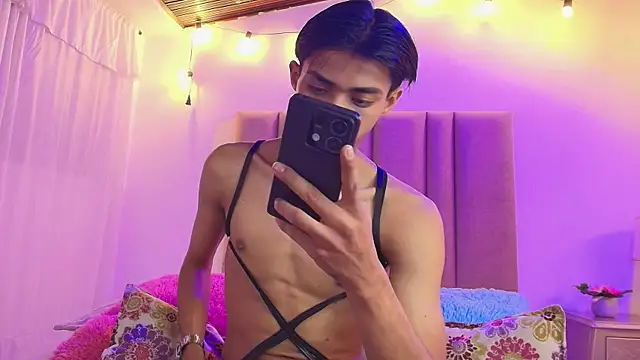 camilo nom online show from 11-21-25, 04:00