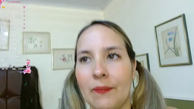 juliana soto1 online show from 10-18-25, 11:55