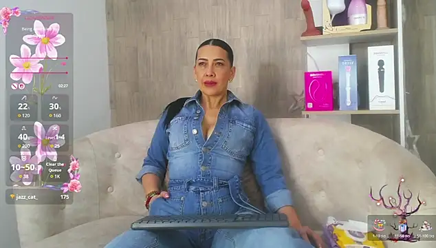 Snapshot of cortney_tayler chatting on 11-22-25, 11:53 cortney tayler online show from 11-22-25, 11:53