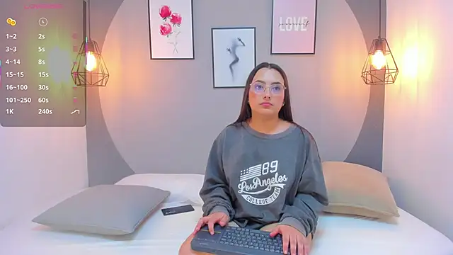 stefannyrivas online show from 09-12-25, 03:45