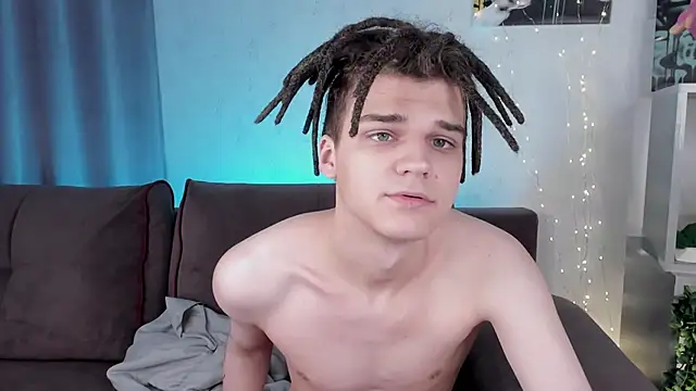 Snapshot of Willie_Miler chatting on 11-20-25, 05:29 Willie Miler online show from 11-20-25, 05:29