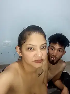 Snapshot of LunaAndOrion chatting on 11-03-25, 04:03 LunaAndOrion online show from 11-03-25, 04:03