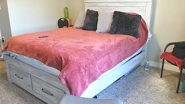 Calimarina online show from 11-13-25, 05:56