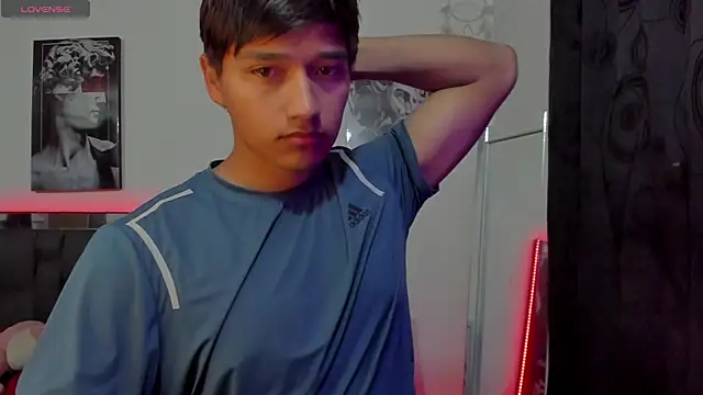 Snapshot of mateo-Esposito chatting on 11-04-25, 01:05 mateo-Esposito online show from 11-04-25, 01:05