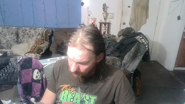 Poundtown1226 online show from 09-10-25, 02:00