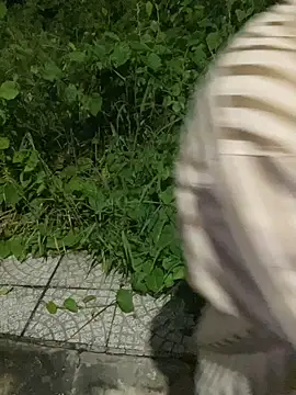 Snapshot of anhkiet_huang chatting on 10-29-25, 03:14 anhkiet huang online show from 10-29-25, 03:14