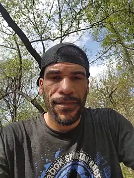 Snapshot of GuyInNY chatting on 04-15-26, 07:32 GuyInNY online show from 04-15-26, 07:32