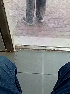 Snapshot of beerant chatting on 10-26-25, 04:51 beerant online show from 10-26-25, 04:51