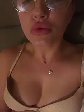 Snapshot of PinkiePlgirl chatting on 09-22-25, 11:40 PinkiePlgirl online show from 09-22-25, 11:40