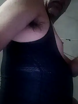Snapshot of Elkato69 chatting on 10-17-25, 04:42 Elkato69 online show from 10-17-25, 04:42