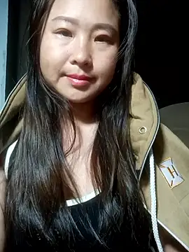 Snapshot of suki-lady chatting on 11-17-25, 04:24 suki-lady online show from 11-17-25, 04:24