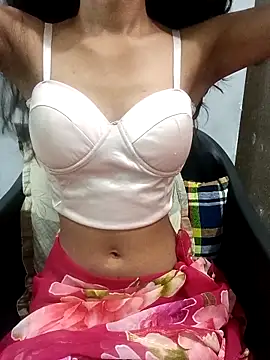 Daizy Shah online show from 11-06-25, 03:02