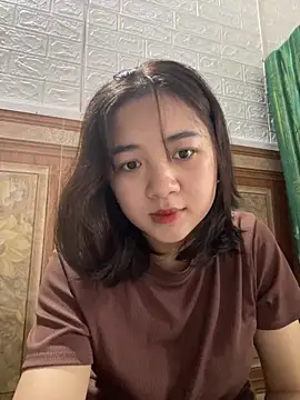 Lonnina online show from 10-24-25, 02:52