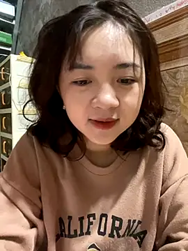 Lonnina online show from 11-12-25, 01:28