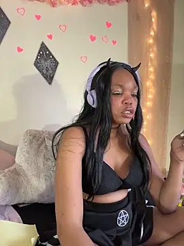 LunaNova999 online show from 11-24-25, 07:35