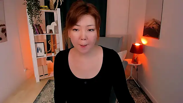 nazu chan online show from 10-20-25, 10:49