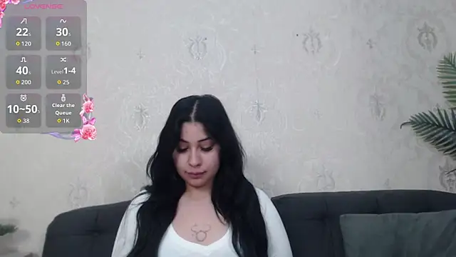 AnaysDivine online show from 09-26-25, 03:43