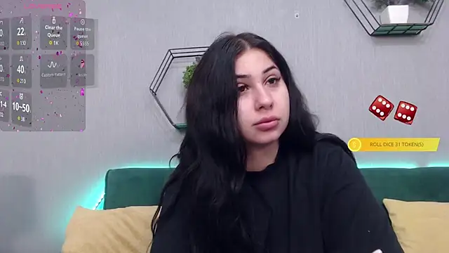 AnaysDivine online show from 11-19-25, 05:18