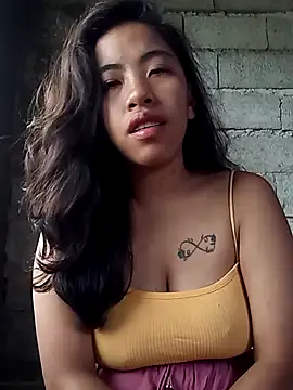 Snapshot of Yapsyxx chatting on 11-18-25, 11:48 Yapsyxx online show from 11-18-25, 11:48