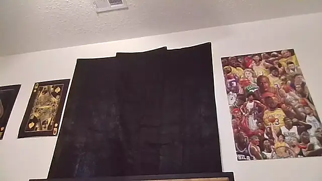 Snapshot of sexybigdick04 chatting on 11-10-25, 08:08 sexybigdick04 online show from 11-10-25, 08:08