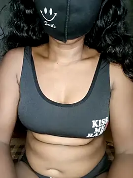 Snapshot of Renuka_GG chatting on 09-13-25, 04:34 Renuka GG online show from 09-13-25, 04:34