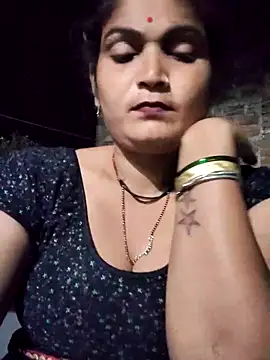 Snapshot of Kavya_hot chatting on 10-31-25, 03:57 Kavya hot online show from 10-31-25, 03:57