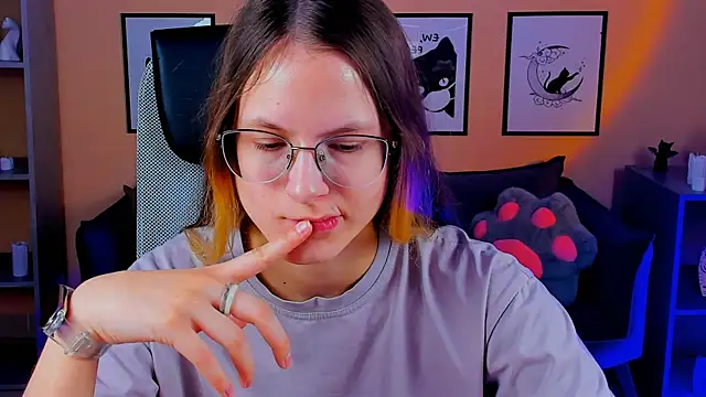 Carrie Rose online show from 10-10-25, 04:11