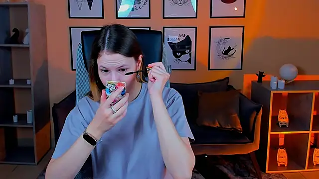 Carrie Rose online show from 10-13-25, 04:12